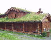 Dom s trávou na streche, nórska špecialita 
